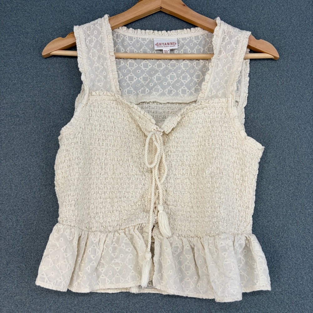 Shyanne Womens Cream Smocked Eyelet Peplum Top Medium Boho Western Tassel Tie